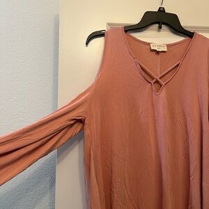 Blue pepper top